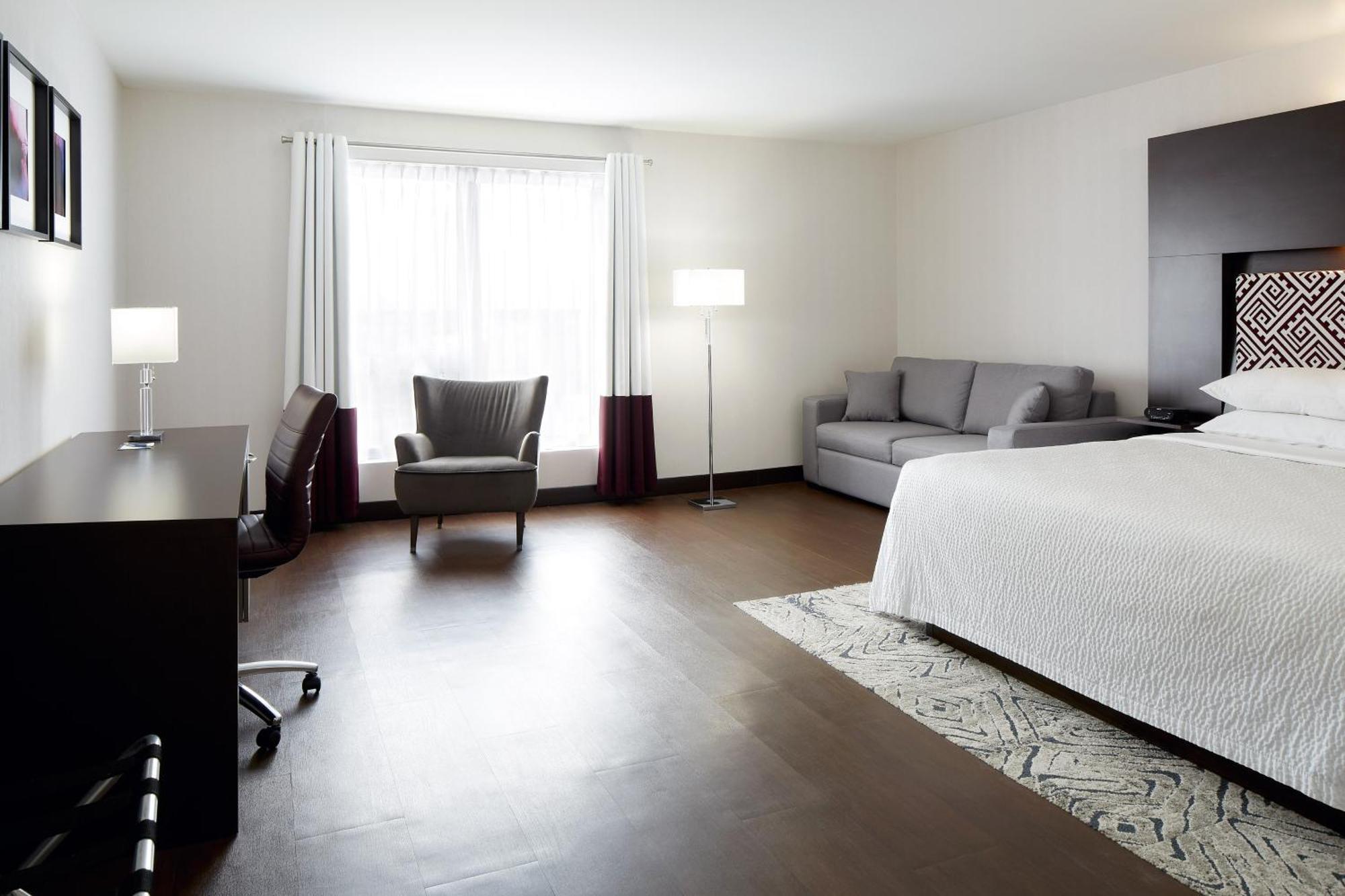 Four Points By Sheraton Levis Convention Centre Bagian luar foto