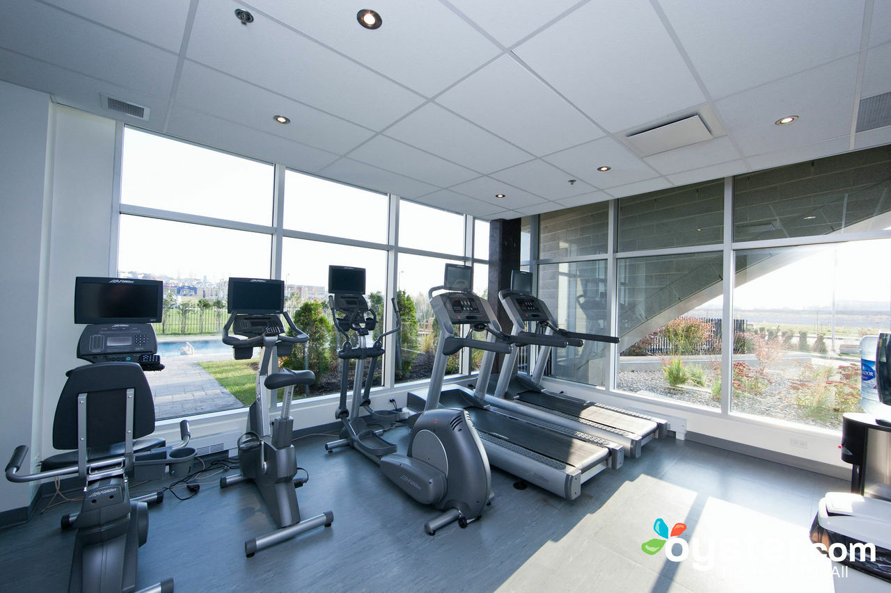 Four Points By Sheraton Levis Convention Centre Bagian luar foto